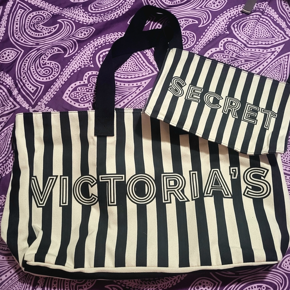 Victoria's Secret Tote w/ Pouch